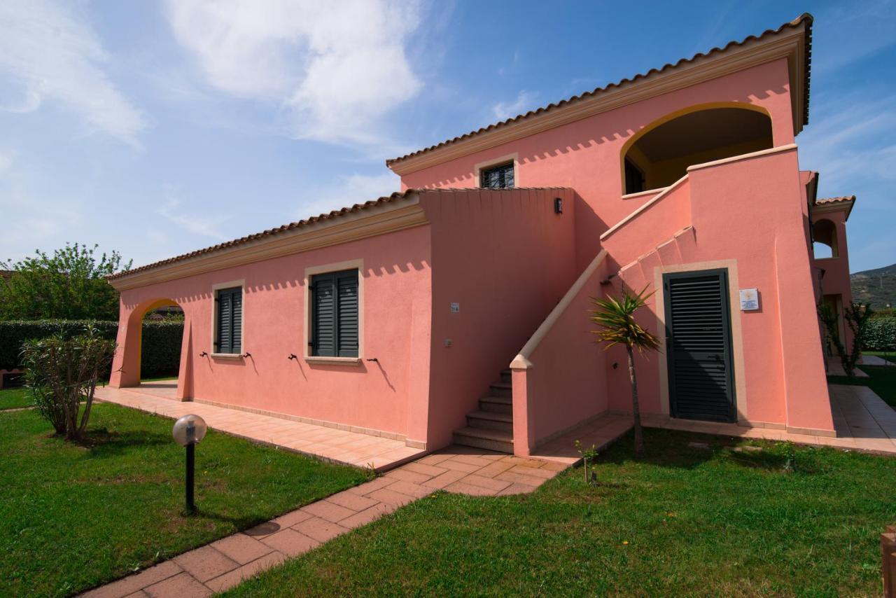 Residence Sardegnasummer Li Cuppulati San Teodoro  Exterior photo