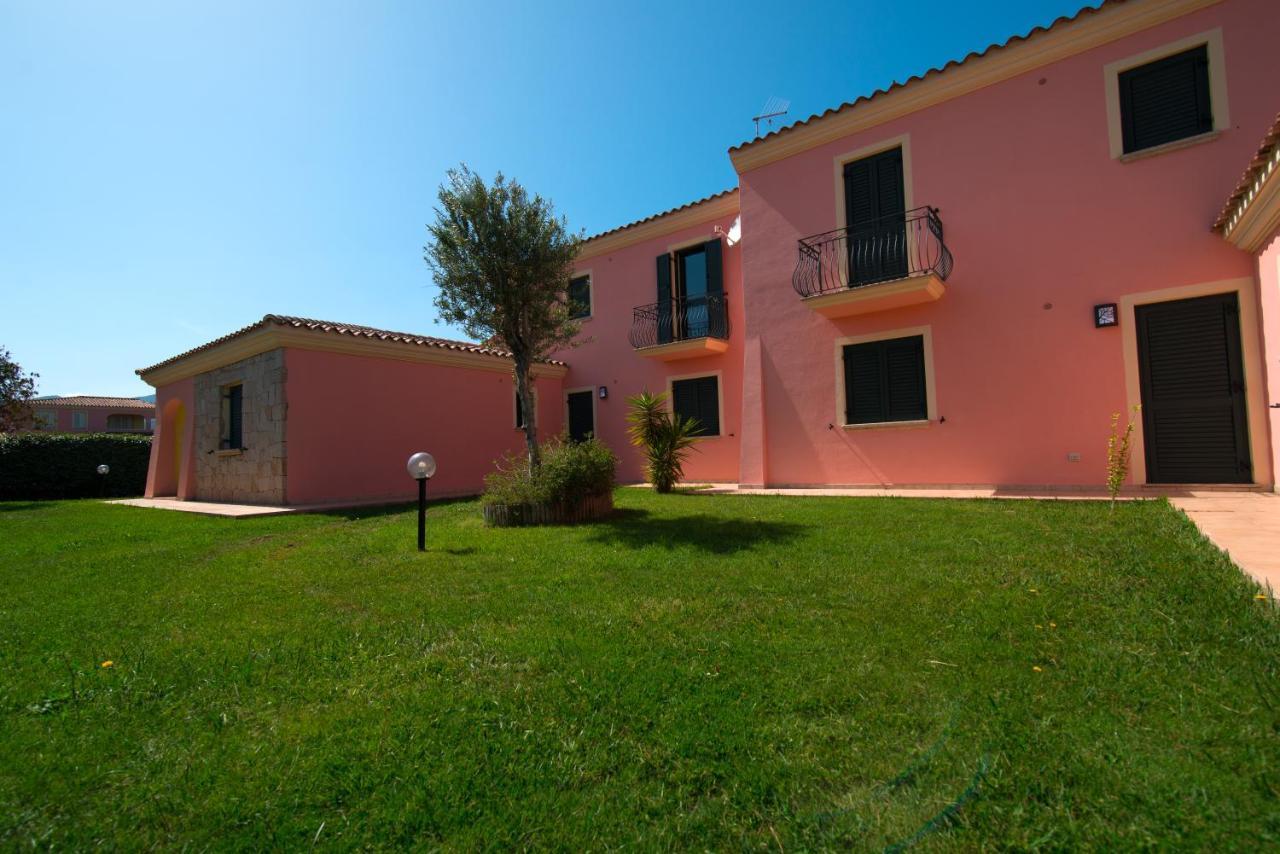 Residence Sardegnasummer Li Cuppulati San Teodoro  Exterior photo
